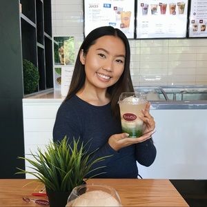 Meet your Posher, Lily